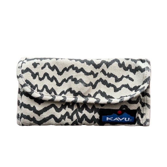 KAVU Big Spender Cotton Wallet in brown and cream - Picture 11 of 11